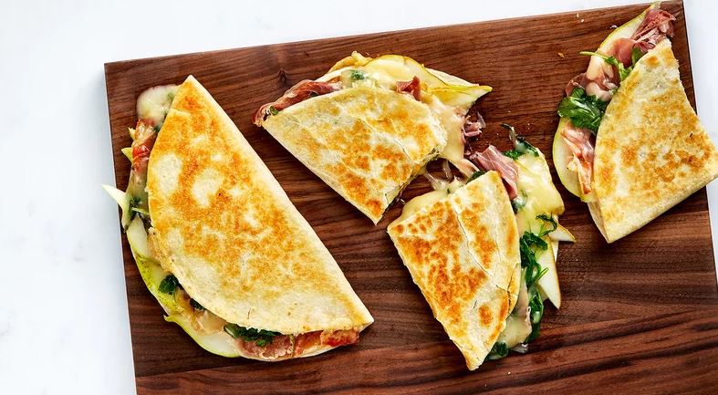 Read more about the article Pear, Prosciutto, and Fontina Quesadillas