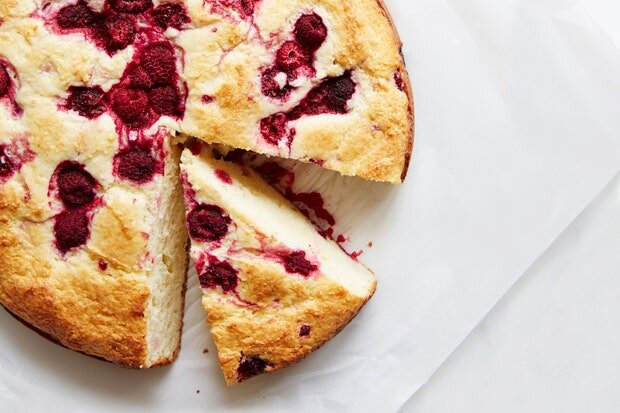Read more about the article Raspberry-Ricotta Cake